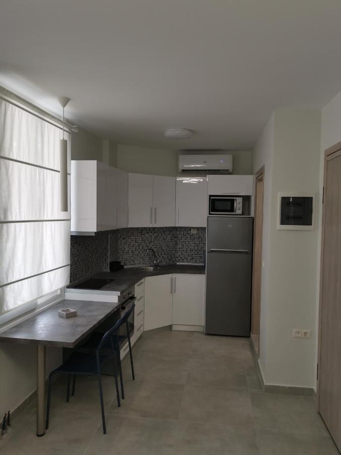 Skg Deluxe * Θεσσαλονίκη