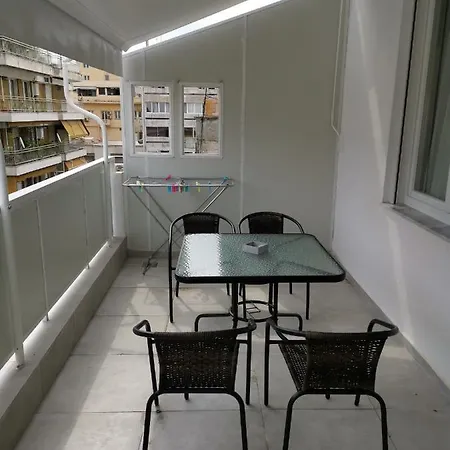 Skg Central Deluxe Studios Thessaloniki Exterior photo